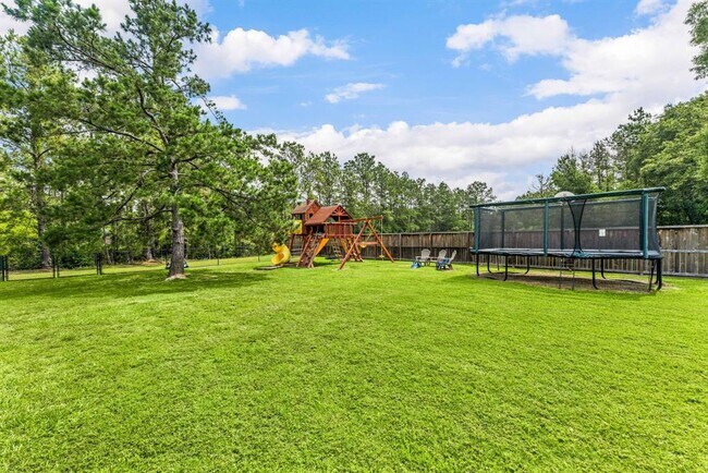 Building Photo - 19509 Desna Dr