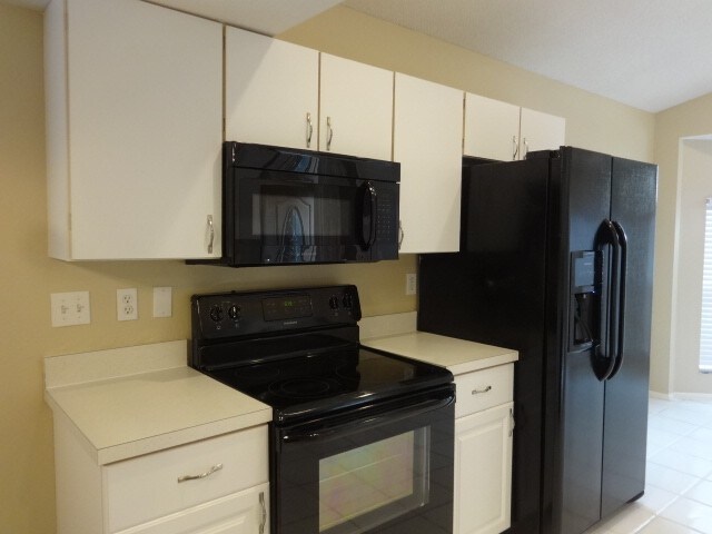 Building Photo - 201 Lancer Oak Dr