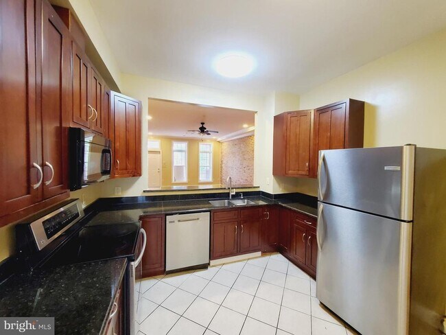 Building Photo - 1624 Gwynns Falls Pkwy