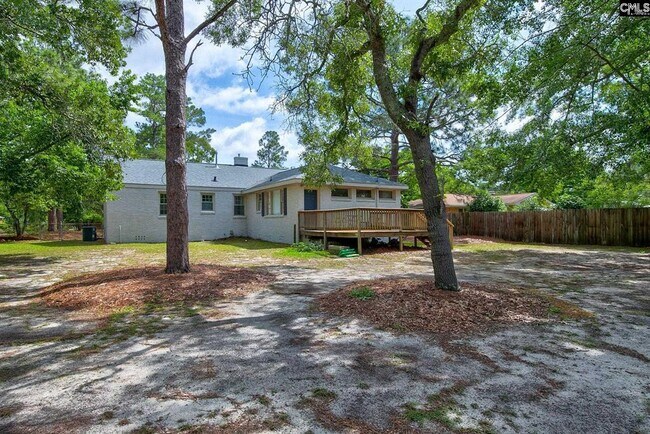 Building Photo - 4524 Mosshill Rd