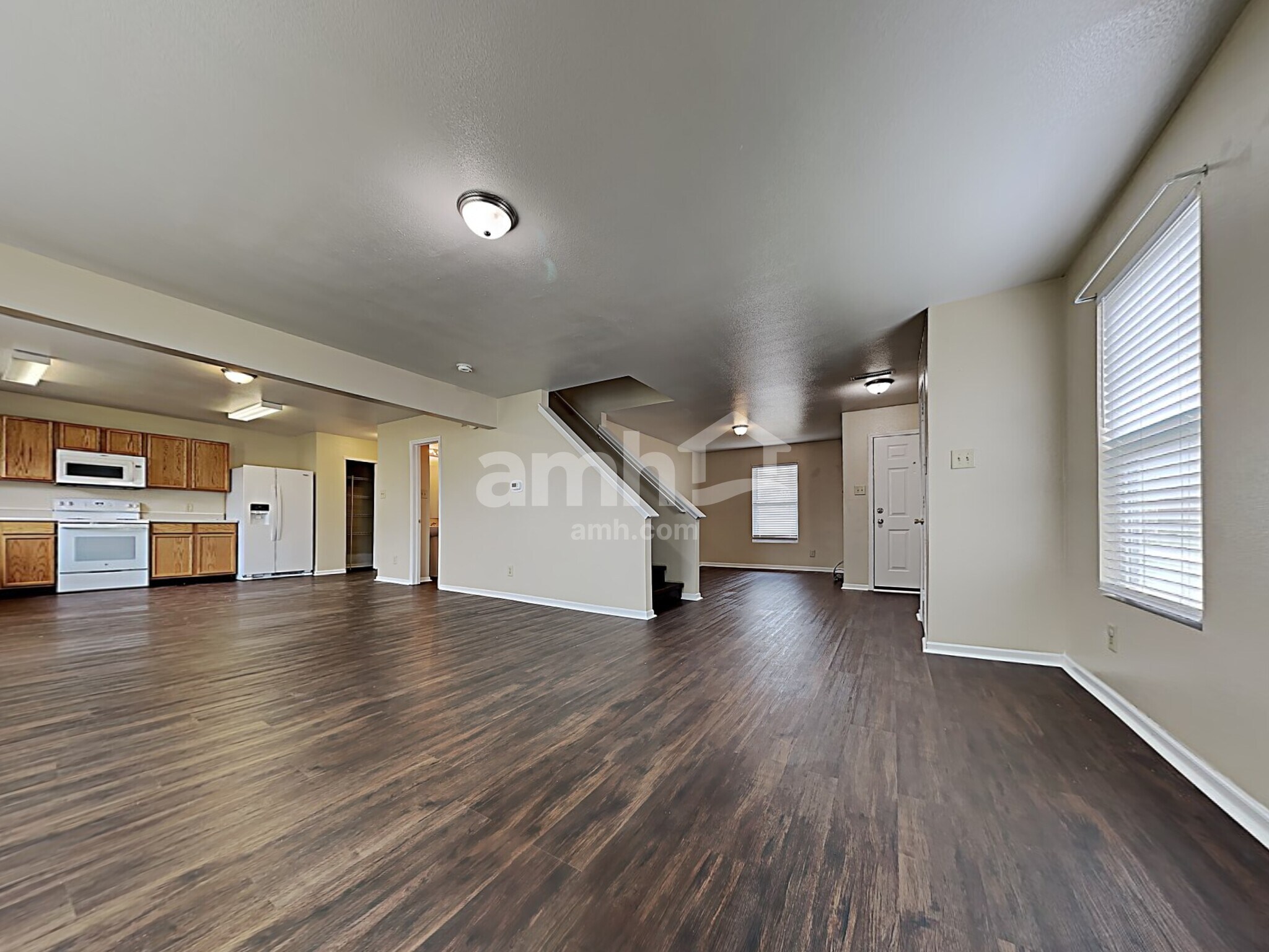 Building Photo - 3347 Hemlock St