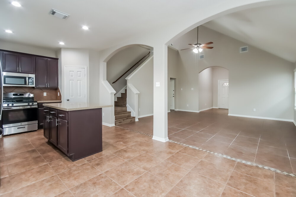 Building Photo - 5326 Rio Dr