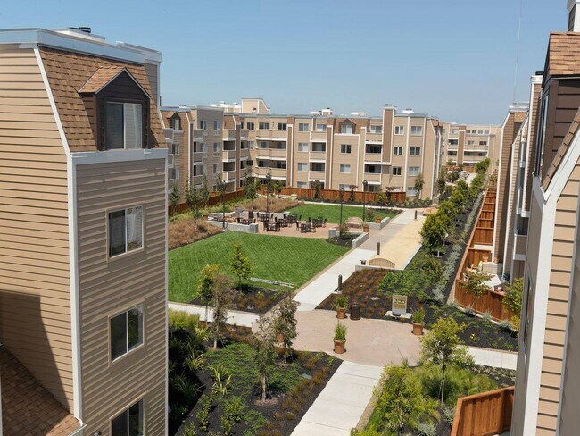 Building Photo - 6400 Christie Ave