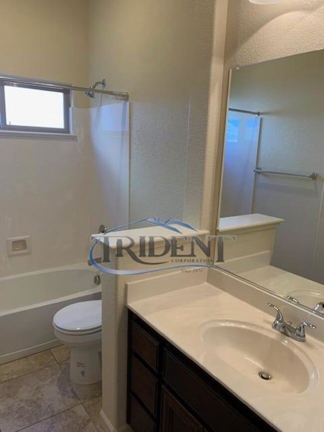 Building Photo - This a Beautiful newer 3 bedroom, 2 bath house