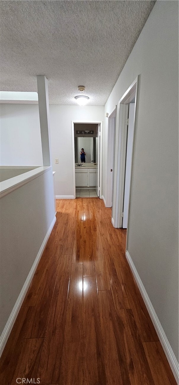 Building Photo - 8150 Loren Ln