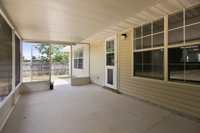 Building Photo - 5135 Whitehurst Ln