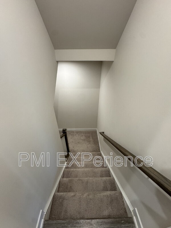 Building Photo - 2609 Skeeter Ct