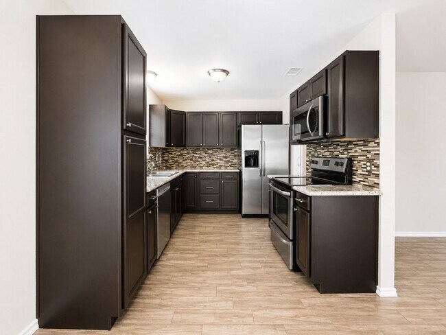 Building Photo - 7716-7718 Sable Lane