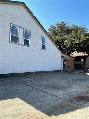 Building Photo - 17119 Upper Bay Rd