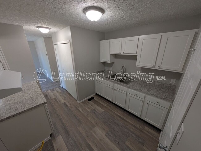 Building Photo - Charming 3-Bedroom Ranch with New Kitchen ...