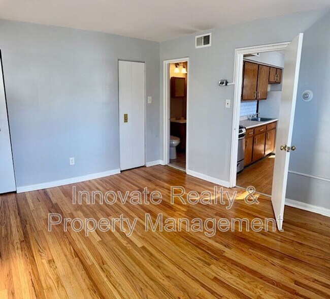 Building Photo - 9513 Hoff St