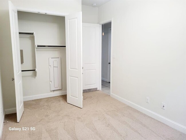 Building Photo - 10706 Inverclyde Dr