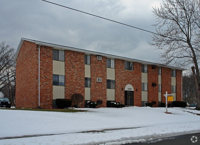 Building Photo - 5400 Eastgate Dr