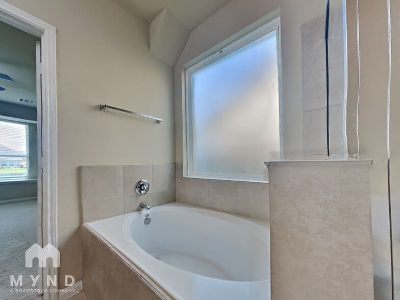 Building Photo - 24819 Alberti Sonata Dr