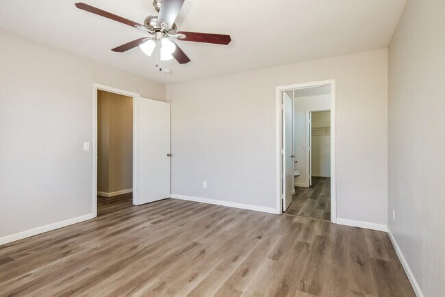 Building Photo - 8465 W Riley Rd