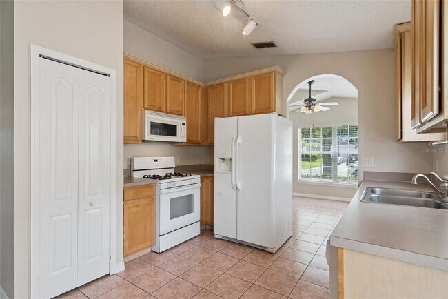 Building Photo - 13831 Guildhall Cir
