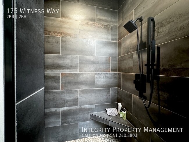 Building Photo - 175 Witness Wy