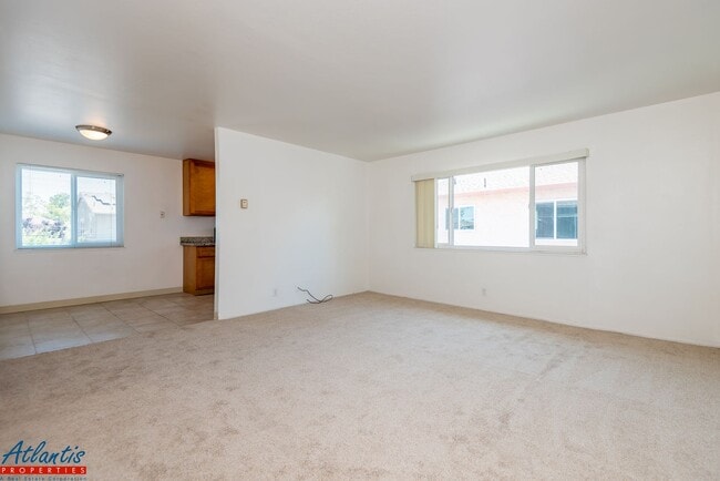 Building Photo - 1570 Quebec Ct