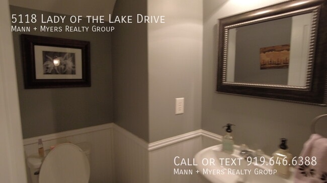 Building Photo - 5118 Lady of the Lake Dr