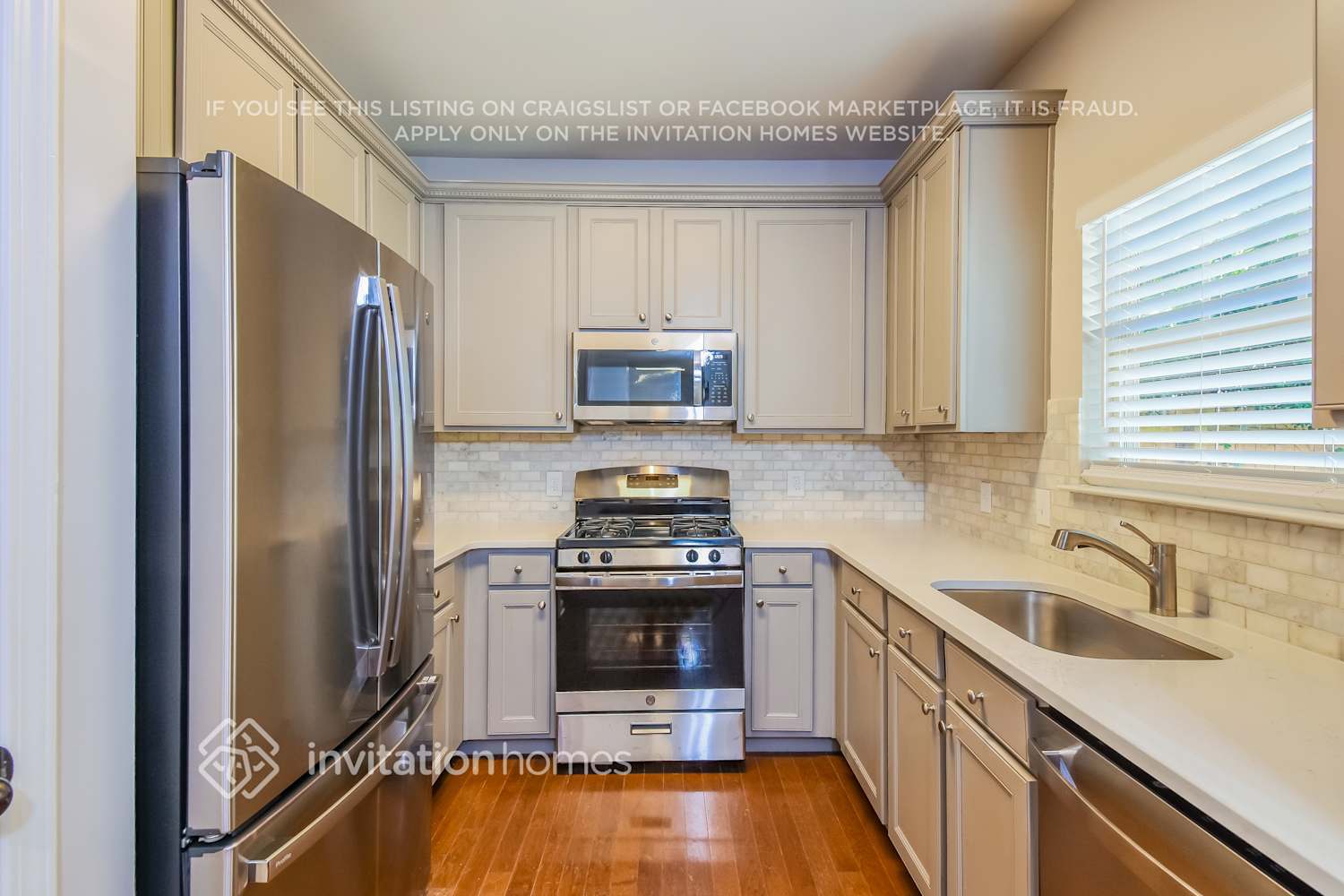 Building Photo - 1717 Hedgestone Ct