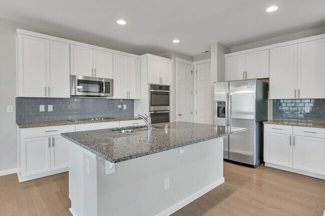 Building Photo - Spacious 3-Bedroom Home in the Heart of Gig Harbor!