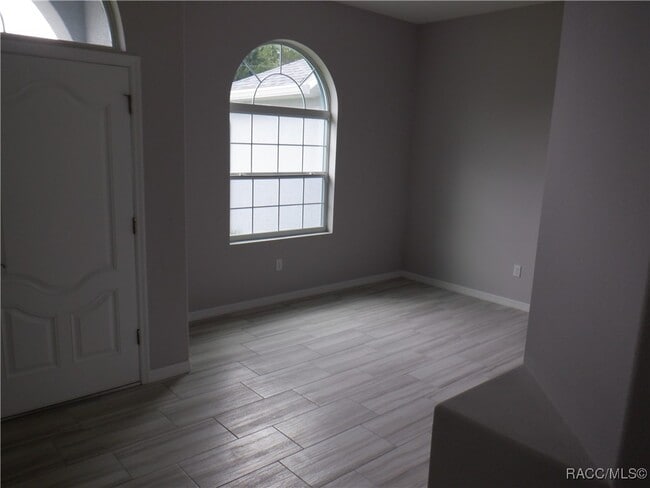Building Photo - 1761 N Annapolis Ave