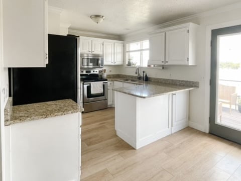 Building Photo - 5627 S Sarah Jane Dr