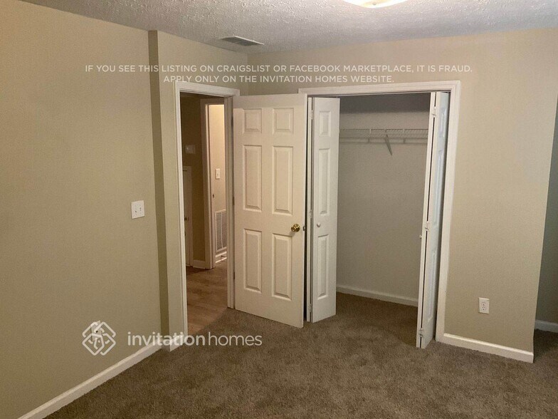 Building Photo - 174 Valleyside Dr