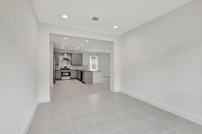 Building Photo - 13382 SW Ibis Shores Rd