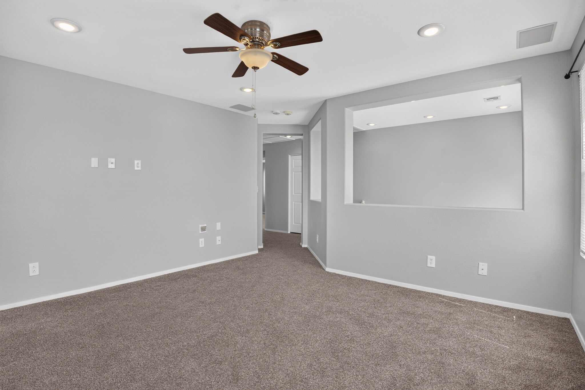Building Photo - 10648 Bandera Mountain Ln