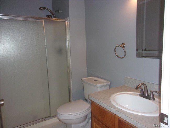 Building Photo - 21749 Lincoln Dr