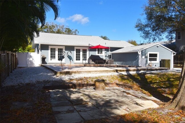 Building Photo - 2450 Hawthorne St