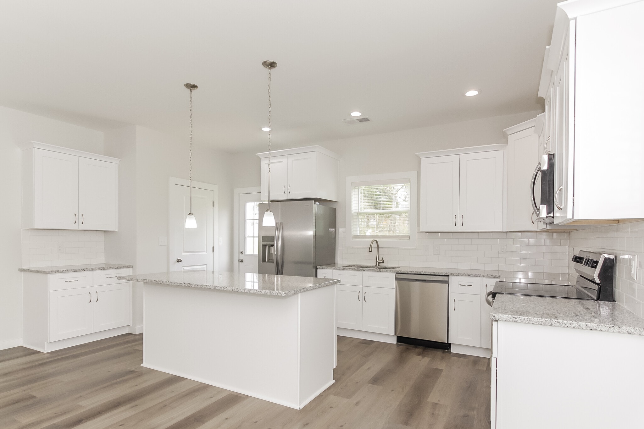 Building Photo - 3028 Celia Ave