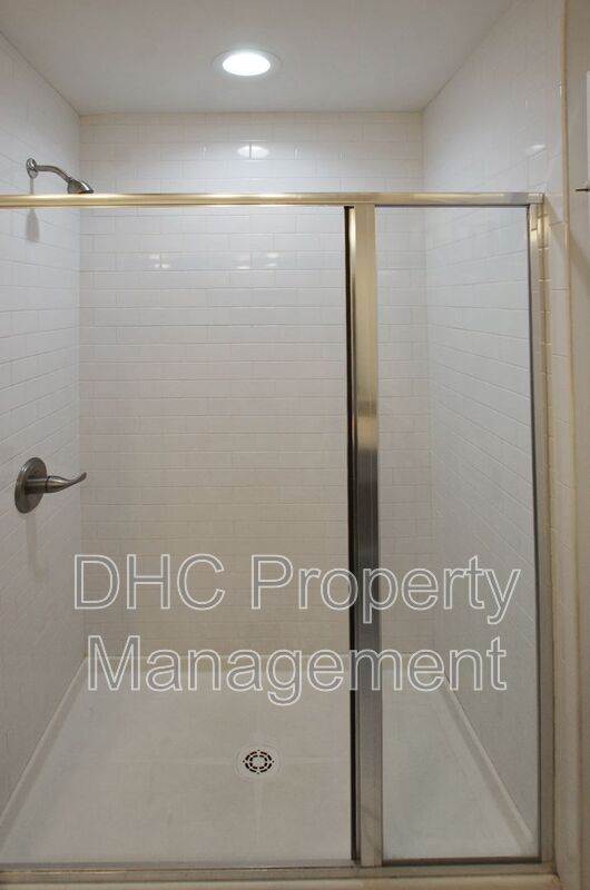 Building Photo - 2290 Connally Pl