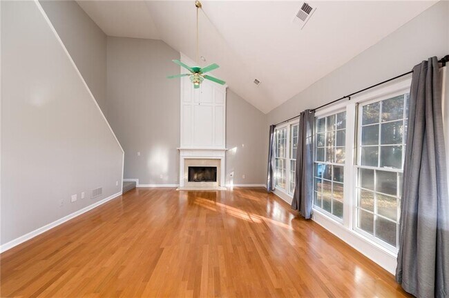 Building Photo - 6480 Stapleford Ln
