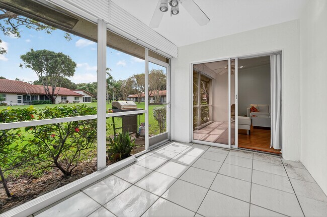 Building Photo - 6070 Sunny Manor Ct