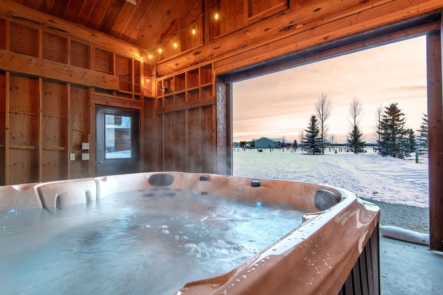 Building Photo - 1330 Larsen Ln