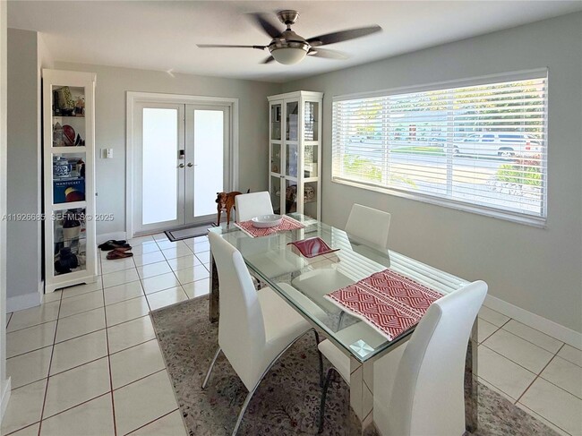 Building Photo - 8 North End Rd