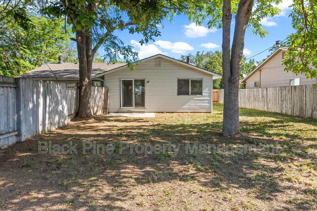 Building Photo - 10507 W Irving Ct
