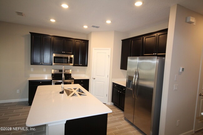 Building Photo - 98 Boracay Cir