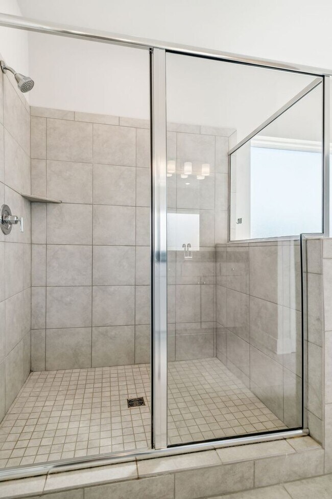 Building Photo - Nolensville home in the highly sought-afte...