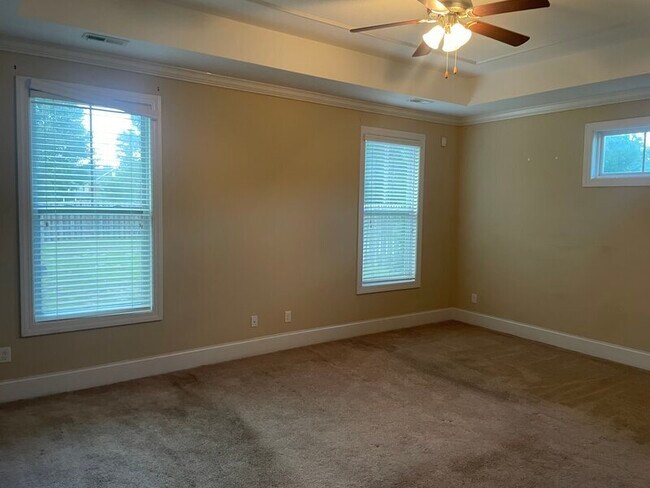 Building Photo - 426 Preakness Ln