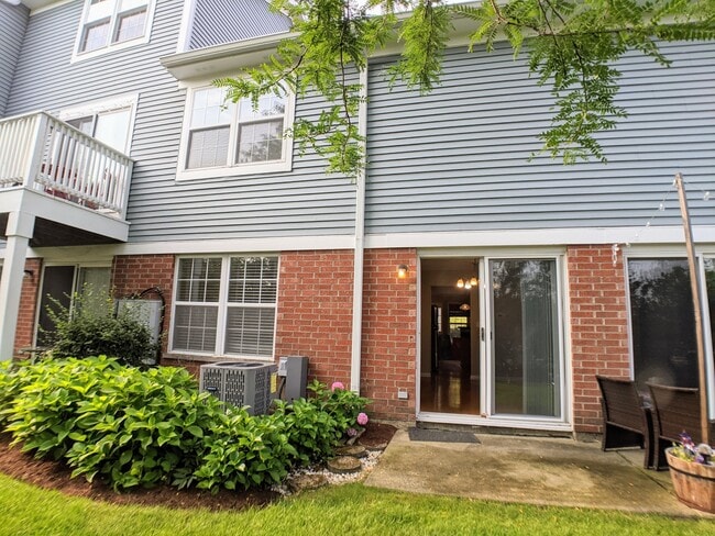 Building Photo - 1504 Thornfield Ln
