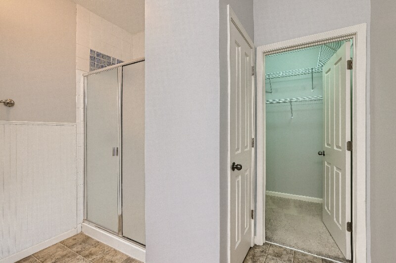 Building Photo - 9136 Scenic View Cir