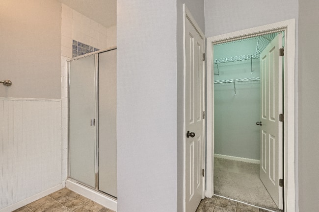 Building Photo - 9136 Scenic View Cir