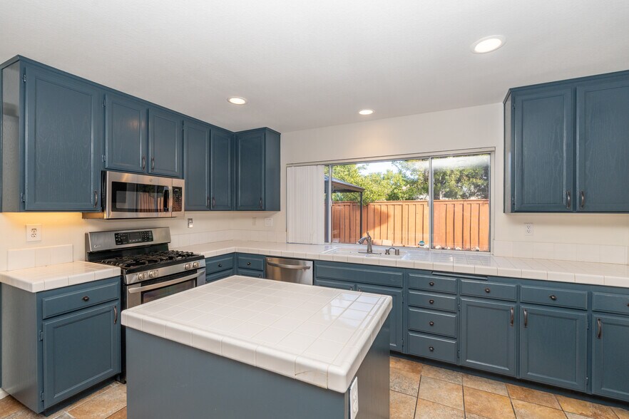 Building Photo - 31939 Monique Cir