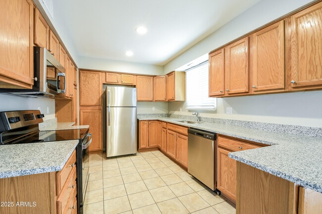 Building Photo - 3543 W Lupine Ave