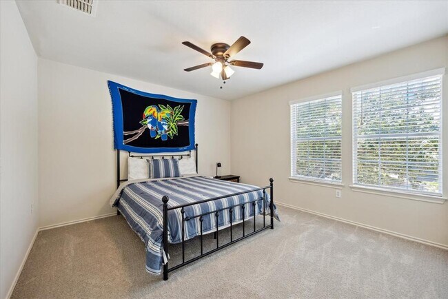 Building Photo - 8710 Davis Oaks Trail