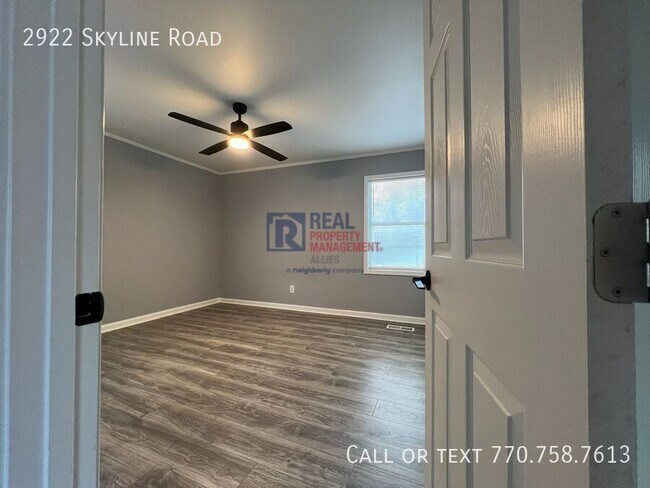 Building Photo - 2922 Skyline Rd