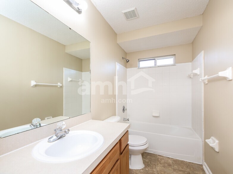 Building Photo - 96036 Starlight Ln